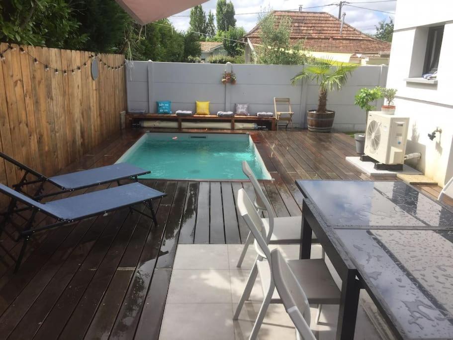 Maison, Piscine Centreville 4 Hotes